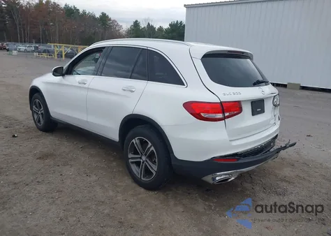 2016 Mercedes-Benz Glc 300 4Matic z USA, uszkodzony, nr VIN WDC0G4KB6GF070380